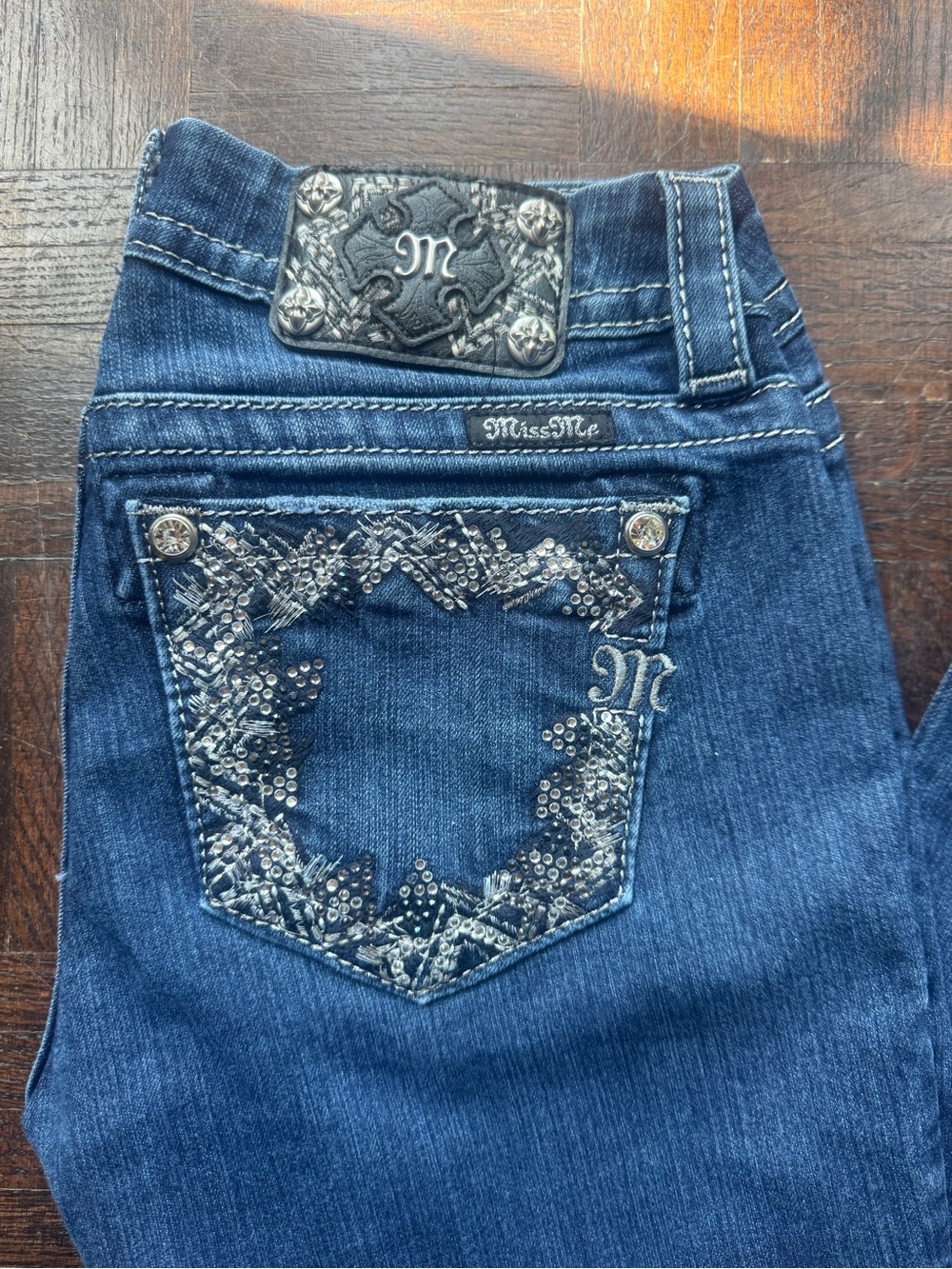 Miss Me  Mid Rise Easy Boot Jeans Size 26 Medium Wash Embellished Denim Jeans